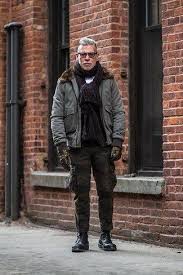 Cargo Pants Outfits For Men 17 Ways To Wear Cargo Pants Mens Outfits Cargo Pants Men Cargo Pants Outfit