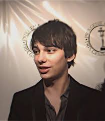 Devon Benson's Instagram, Twitter & Facebook