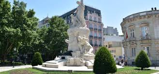 Explore the best of liberdade! Avenida Liberdade Independence Avenue Lisbon Guide