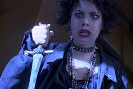 26 Reasons You Want To Be Nancy From "The Craft"