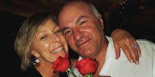 Kevin o'leary driving one of his boats on lake joseph back in 2013. Kevin O Leary Boat Crash May Have Involved Drugs Alcohol According To Lawsuit Narcity