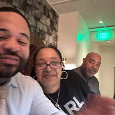 Good morning how long do it take for jiffy shirts to come back ?