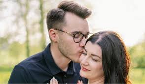 Kaitlyn Koch's Instagram, Twitter & Facebook