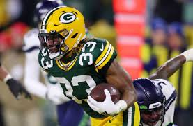 Green bay packers running back aaron jones averaged 5.47 yards per carry last year, the highest total among running backs that gained at least 500 yards. Packers Aaron Jones A Top 10 Fantasy Football Rb In 2020