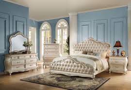 Acme Chantelle Eastern King Bed Rose Gold Pu Pearl White 23537ek Designed Exclusiv Classic Bedroom Furniture Bedroom Furniture Sets Upholstered Bedroom Set