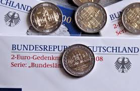 Nach einem bericht aus dem jahr 2013, basierend auf daten des instituts der deutschen wirtschaft (iw), gehörten im jahr 2010 singles mit einem nettoeinkommen von 3009 euro im monat (durchschnitt 4.300 netto, 5.700 brutto) zu den einkommensstärksten 10% der bevölkerung, paare mit zwei kindern ab 6.319 euro netto im monat (faz, 2013). 2 Euro Raritaten Teil 4 Deutschland Munzenwoche