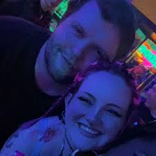 STAY" by P!nk Or "STAY" by Beyoncé Both versions in below 👇🏽