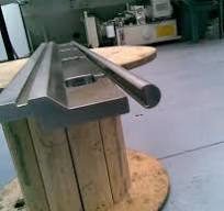 Crowning Table of Electric Tie Rod Compensates for Different Molde Press  Brake