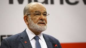 Ailesi ve eğitimi aslen sivas gürünlü olan temel karamollaoğlu, üzeyir bey ile münire hanım çiftinin oğludur. Karamollaoglu Dogru Bulmadigimiz Politikalarini Degistirmesi Sartiyla Ak Parti Yle Ittifak Yapilabilir
