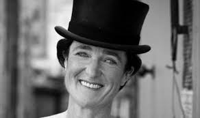 Aristocrat Countess of Lindsay strips off for fox hunt fund