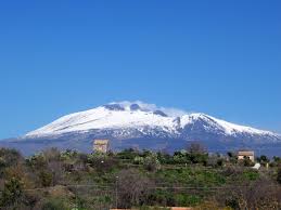 Above sea level, ideal point of view to follow the . Datei Etna Casa Jpg Wikipedia