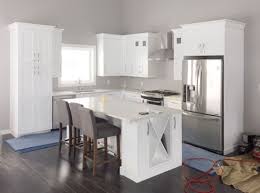 A New Home In Winnipeg Shines Bright With A Kitchen By Urban Effects This Kitchen Was Designed By Crystal Cyr A Designer On Staff At T Kitchen New Homes Home