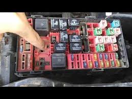 Ford f150 fuse box map. 1997 2003 Ford F150 Fuse Box Locations Diagrams Youtube