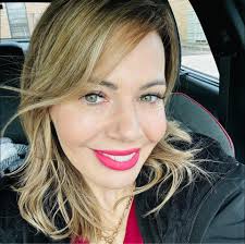 Cosmetic Nurse Vee_Aesthetics & Beauty clinic