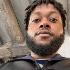 Lamar Potts's Instagram, Twitter & Facebook