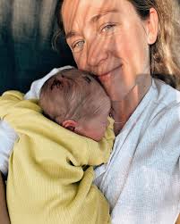 Fiona Weaver ☀️ Motherhood + 👶 Sleep (@mamamatters.au) • Instagram photos  and videos