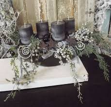 Adventskranz Modernes Adventsgesteck In Anthrazit Grau Silber Ein Designerstuck Von Die Mit Den Blumen Tanz Adventskranz Modern Adventsgesteck Adventskranz