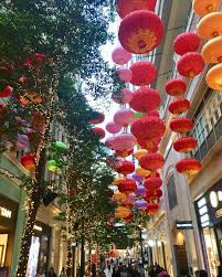 Log in on phone to use wechat/weixin on. Lee Tung Street åˆ©æ±è¡— Commonly Known As å›å¸–è¡— It Is Located In The Wan Chai District Of Hong Kong Island It Was Once A Famous Print Production And Outlet Mar