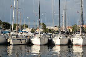 Places De Port Et Si Il Y En Avait Trop