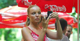 Debiutowała w wieku 14 lat w musicalu metro. Agnieszka Wlodarczyk Wywiad Dla Vivy
