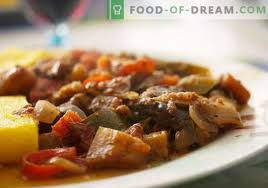 Al ser muy carnosa, es ideal para prepararla guisada, pero también puede recibir rellenos de carnes, así como acepta ser rebozada. Berenjenas Con Carne Las Mejores Recetas Como Cocinar Correctamente Y Sabroso La Berenjena Con Carne