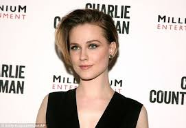 Evan Rachel Wood Dons Elegant Black Frock At Screening Of New Film Evan Rachel Wood Short Blonde Hair Short Hair Styles