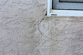 Don T Let A Small Stucco Problem Escalate Into A Big One Call Us Today For A Free Estimate And Avoid Future Issues Stucco Repair Stucco Exterior Stucco Walls