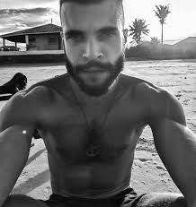 🌊💵🏡 May Bump 👌🏼🚀✨️ • • • • • Maio... meu amigo você me pegou de  surpresa! Só de Início um dos maiores shows do mundo rolando ali no Rio,  com a