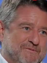 📌 Claudio Orrego en conversación con Pedro Carcuro: "La gente va a votar  por un gobernador, no por un candidato a Presidente". #ChileEligeXTVN 🇨🇱  #ChileEligeXTVN