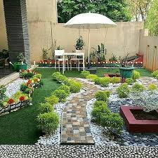 Selain bisa menghilangkan stress, taman akan membuat rumah menjadi lebih sejuk, nyaman, asri dan menarik. 5 Desain Taman Rumah Minimalis Homeshabby Com Design Home Plans Home Decorating And Interior Design