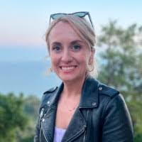 Sarah Ruggles's Instagram, Twitter & Facebook