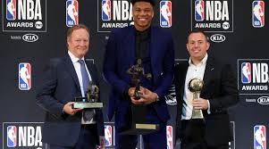 Jun 16, 2021 · congrats to giannis antetokounmpo for taking home yet another trophy for his collection. Nba Giannis Antetokounmpo Als Mvp Ausgezeichnet Sky Sport Austria