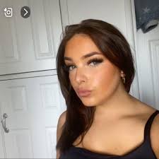 Could I please have some good recommendations for a good hairdresser to do  balayage that has availability.