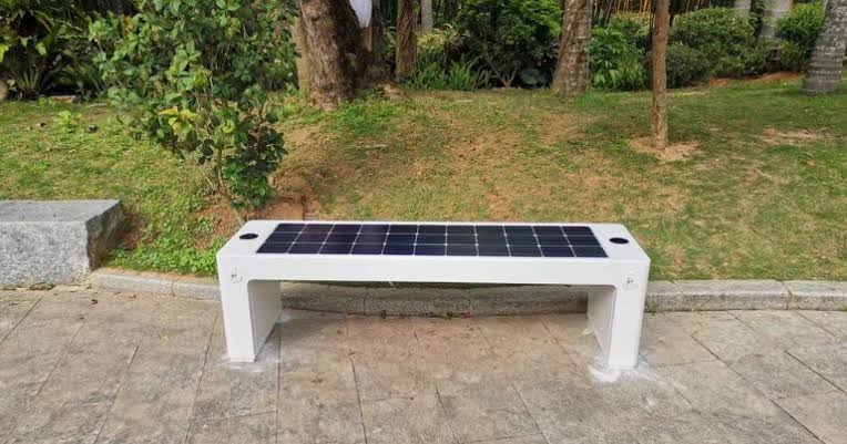 Why Are Smart Solar Benches a Green Revolution?
