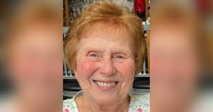 Amy Labarge's Instagram, Twitter & Facebook