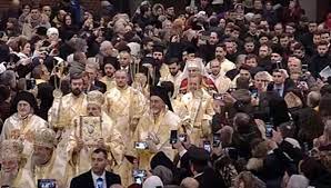 Catedrala mântuirii neamului va fi sfințită anul acesta. Mii De CredincioÈ™i PrezenÈ›i La SfinÈ›irea Catedralei Mantuirii Neamului Video Ziar Info IaÈ™i Stiri Iasi