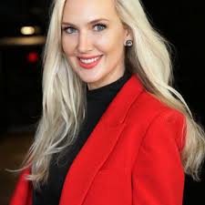 Emily Cate's Instagram, Twitter & Facebook