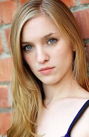 Amanda BAUER : Biography and movies