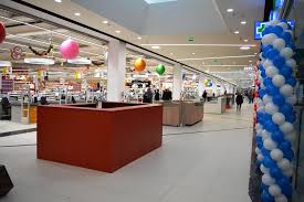 See more of mall forum center piatra neamt on facebook. Shopping City Piatra NeamÈ Èi A Deschis PorÈile Mii De Oameni La Inaugurarea Noului Mall