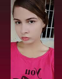 La vida de Katie cambiará radicalmente al conocer a Charlie para comenzar a  vivir un #AmordeMedianoche 🌠 Estreno: 24 de mayo