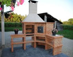 Le montage se fait en parpaing et mortier colle. Barbecue Et Four A Bois Fabrique Au Portugal Impexfire