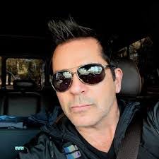 Brent Poulin's Instagram, Twitter & Facebook