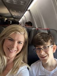 Kari Dickerson's Instagram, Twitter & Facebook