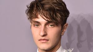 The Untold Truth Of Anwar Hadid