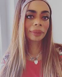 Thank you to The Kelly Clarkson Show for having me. Tune in today!