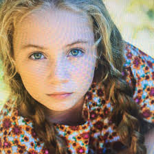 Rose Foss's Instagram, Twitter & Facebook