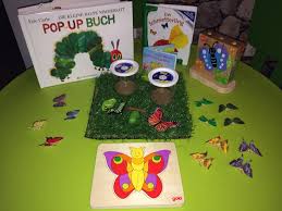 Eric carles kleine raupe nimmersatt gehört mit sicherheit zu den ersten bilderbüchern, die im kinderzimmer auf dem regal einzug halten und die sich seit jahren ungebrochener beliebtheit. Tagesmutter Merni