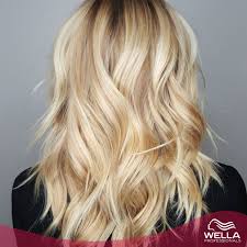 نحن معجبون بهذا البالياج الرائع من ابتكار Miyokoatseven Simply Balayage We Re In Love Gorgeous Work Mi Blonde Hair Color Hair Looks Long Hair Styles