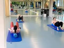 Ein guter group fitness trainer versteht es, diese effekte durch einen sinnigen stundenaufbau und durch die begleitung mit bewegungsfördernder musik zu verstärken. City Gym Home Facebook