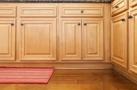 How To Find Cheap Or Free Kitchen Cabinets Cheap Kitchen Cabinets Inexpensive Kitchen Cabinets Free Kitchen Cabinets